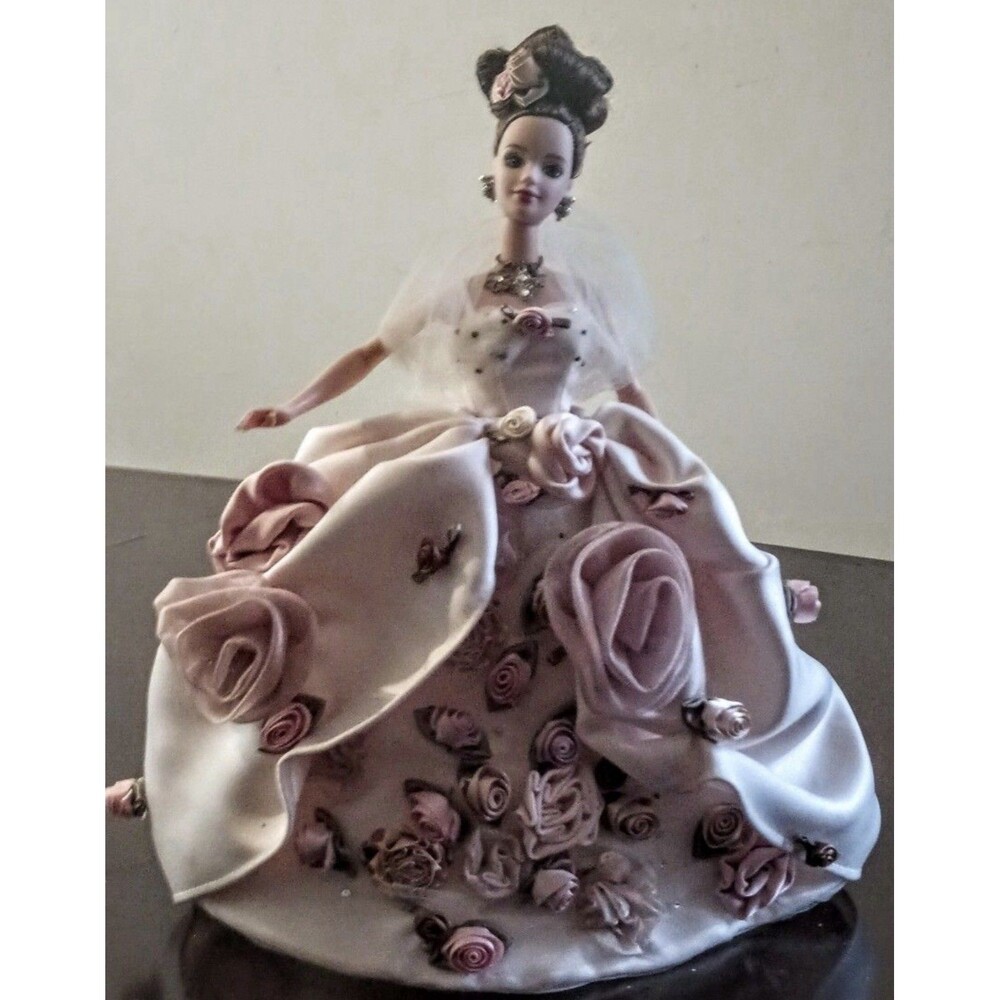 ❌ Barbie Antique Rose Doll FAO Schwarz 1996 Mattel ❌#15814❌ Stand Included❌ - Picture 6 of 11